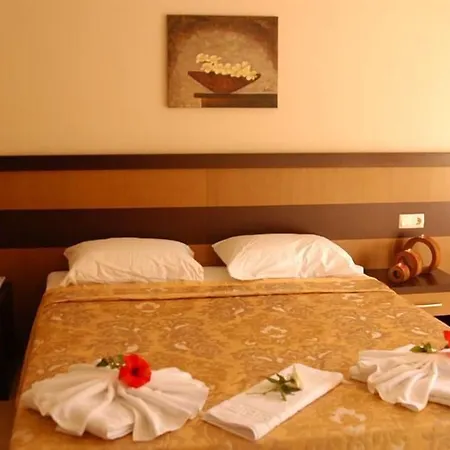 Tezcan Hotel