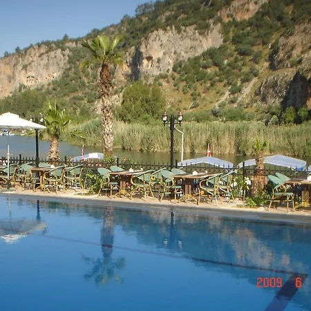 Hotel Tezcan 3*
