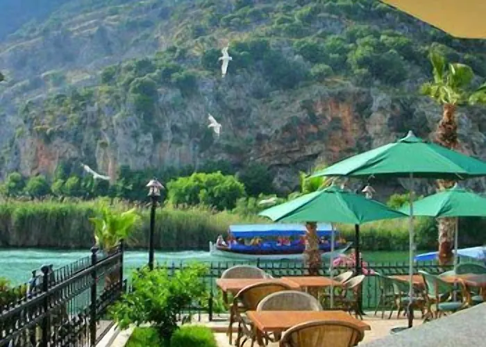Tezcan Hotell 3*