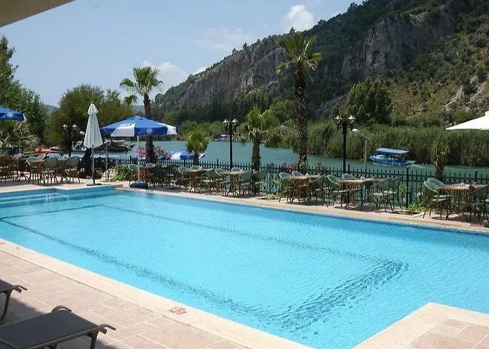 Hotell Tezcan 3*