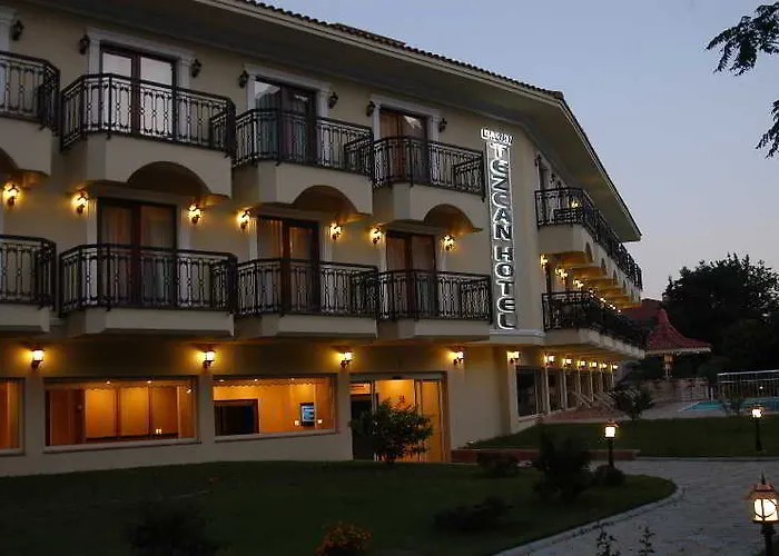 Tezcan Hotell 3*